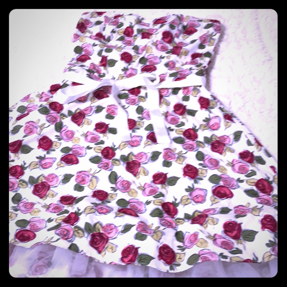 Rose Print Sweetheart Neckline Dress